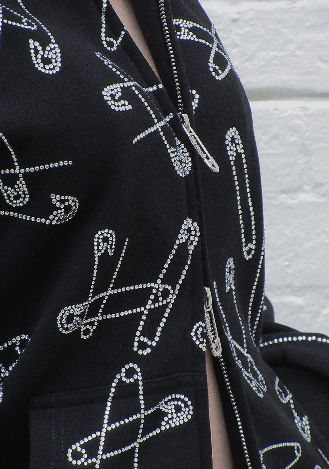 HEIST RHINESTONE SAFETY PIN ZIP HOODIE BLACK