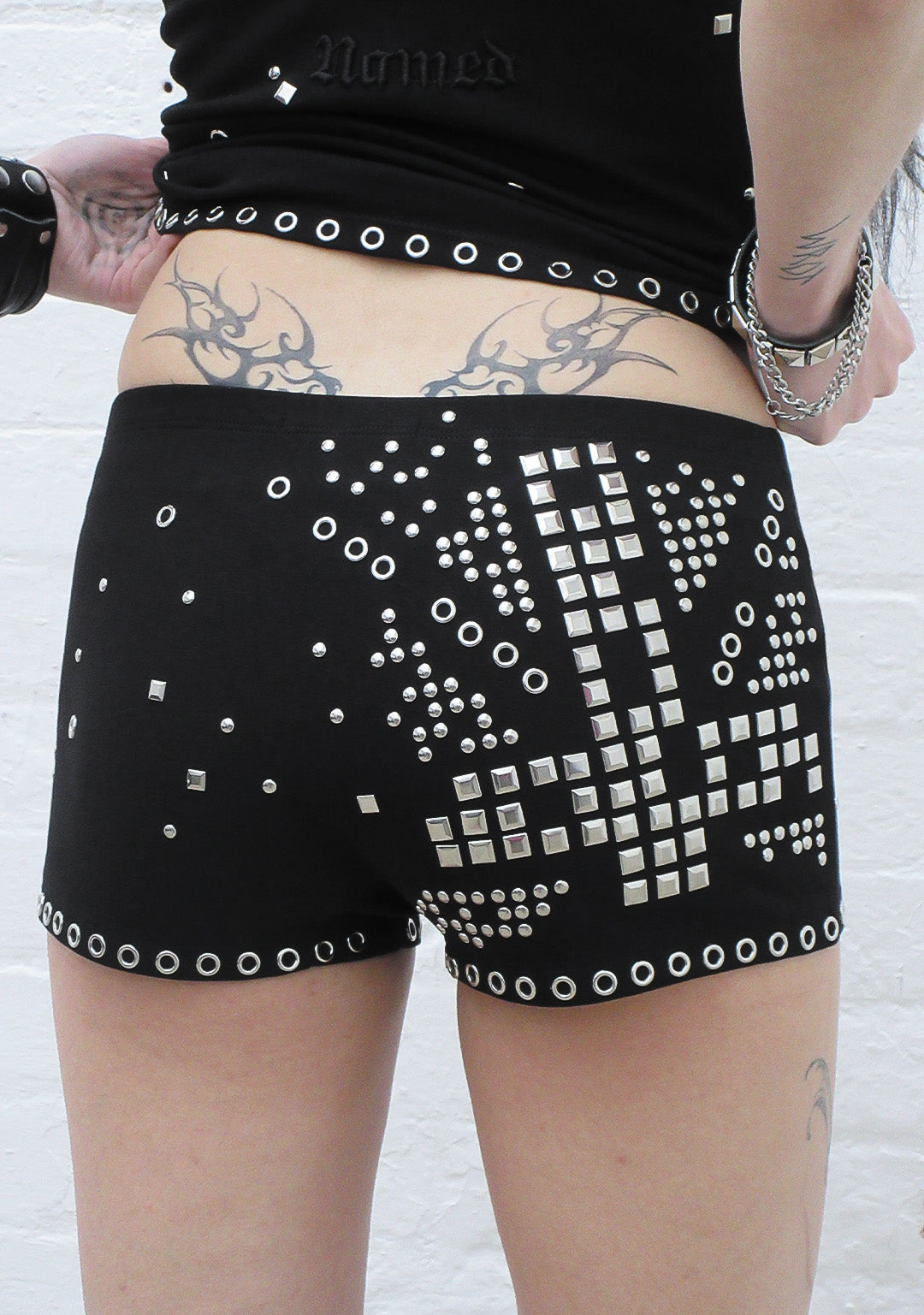 KNIGHT STUDDED MICRO HOTPANT SHORTS BLACK