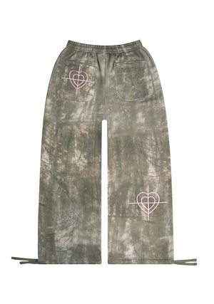 LOVESTRUCK RHINESTONE OVERSIZED SWEATPANTS CAMO