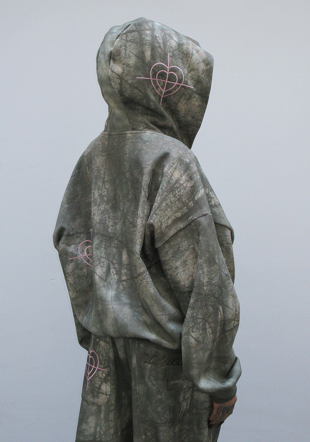 LOVESTRUCK RHINESTONE ZIP HOODIE CAMO