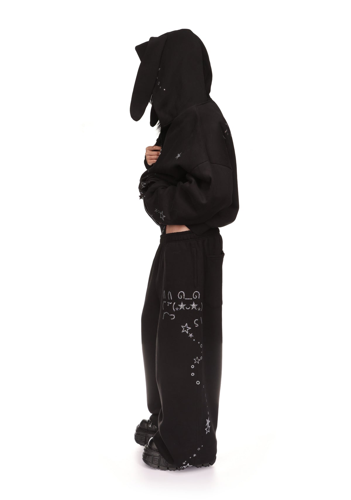 MALFUNCTION RHINESTONE OVERSIZED SWEATPANTS BLACK