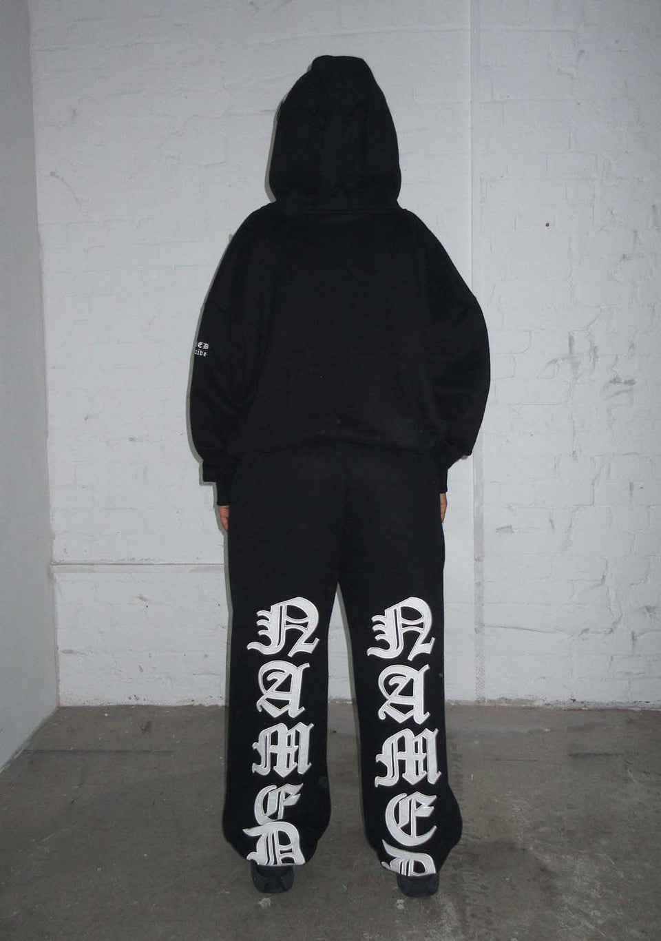 MISSION ZIP HOODIE BLACK