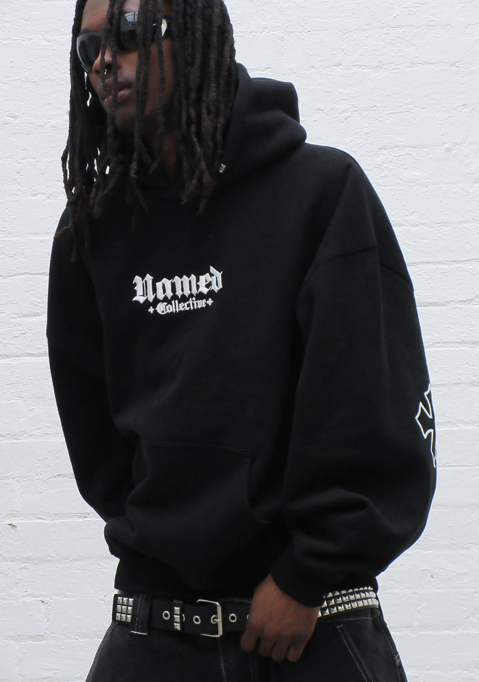 NAMED CLASSICS LOGO PULLOVER HOODIE BLACK