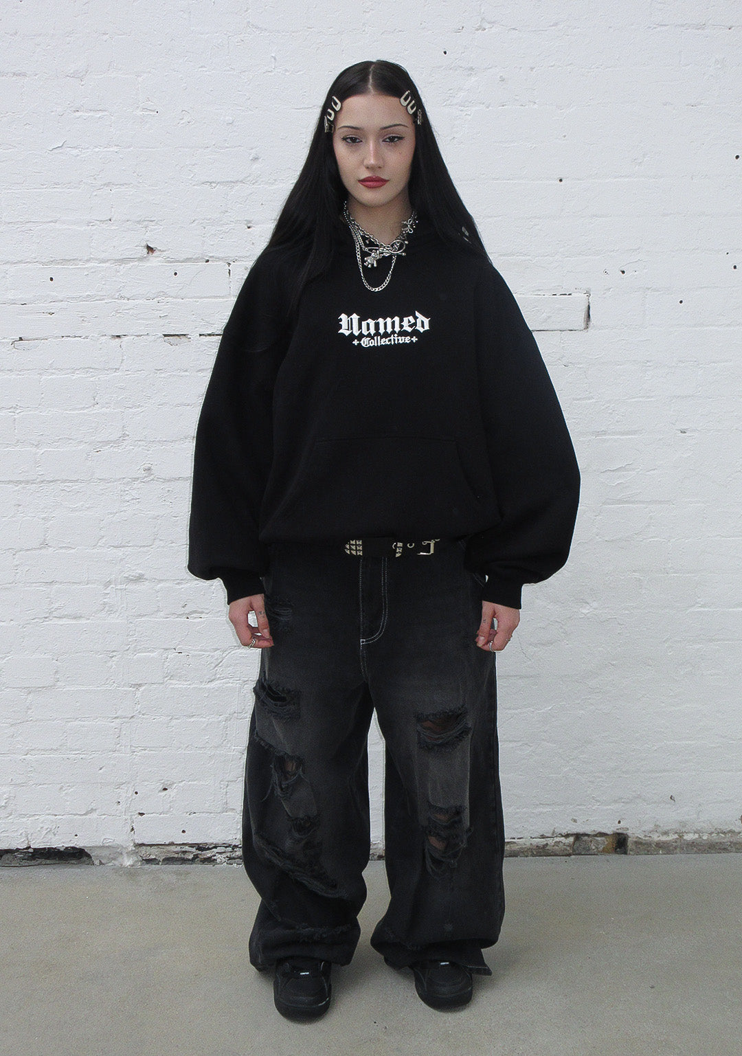 NAMED CLASSICS LOGO PULLOVER HOODIE BLACK