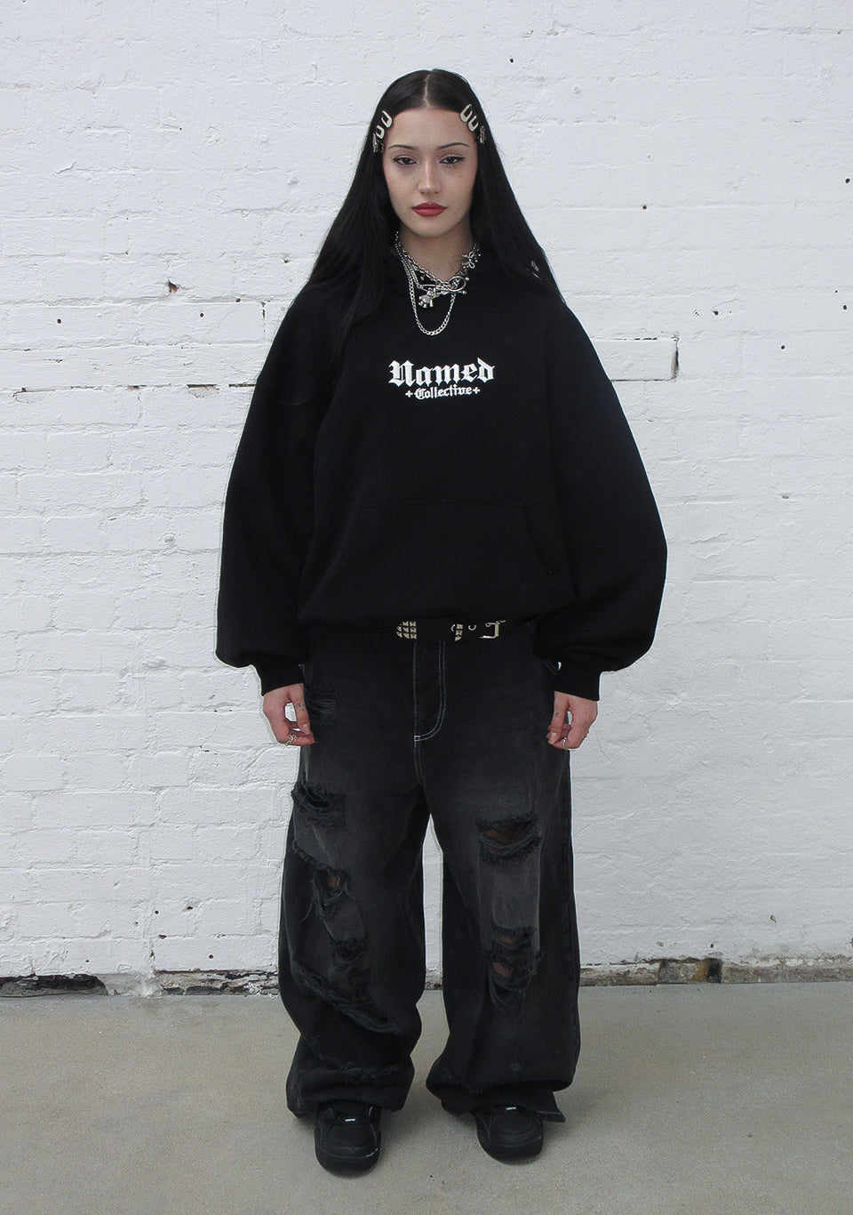 NAMED CLASSICS LOGO PULLOVER HOODIE BLACK