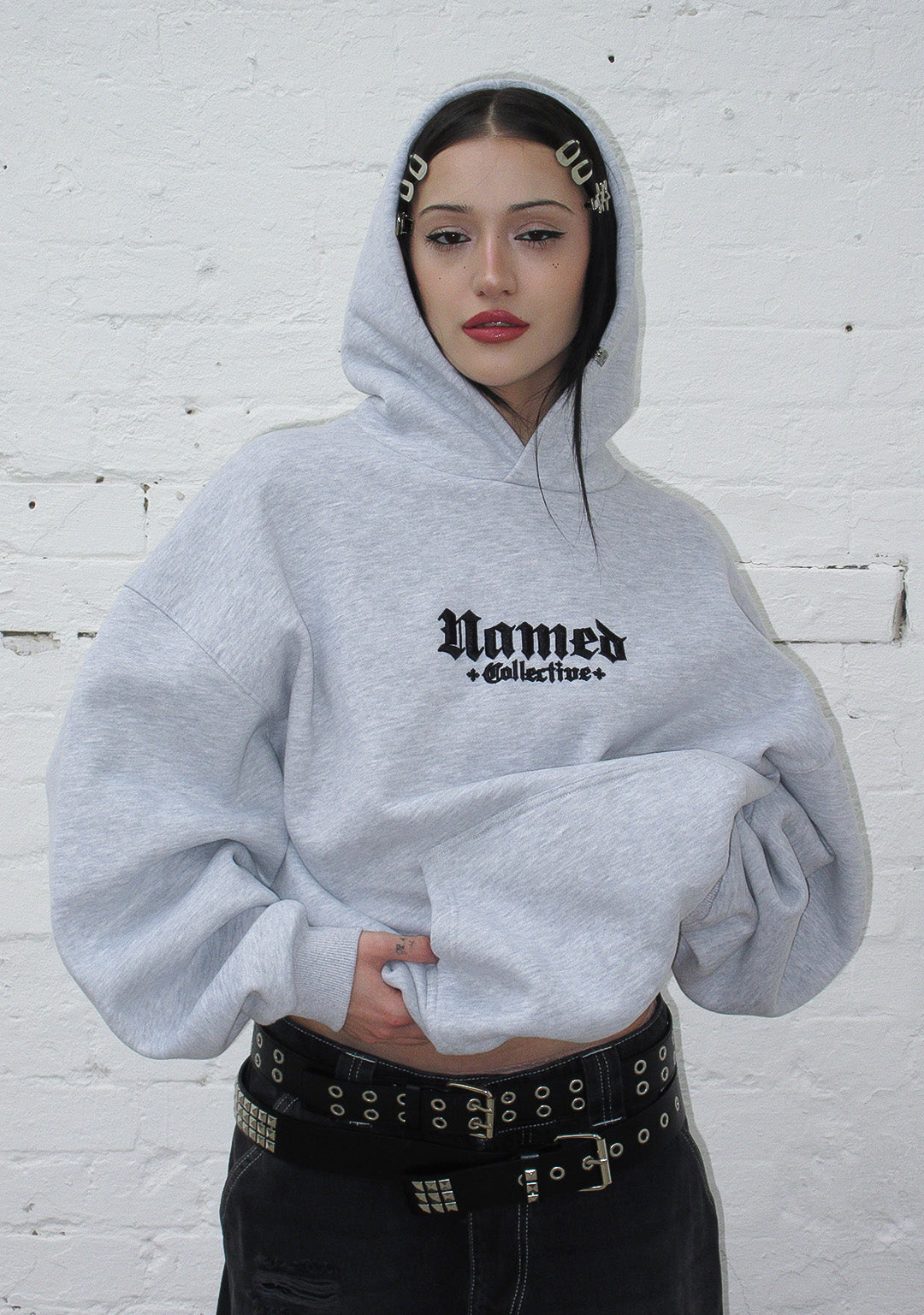 NAMED CLASSICS LOGO PULLOVER HOODIE GREY MARL