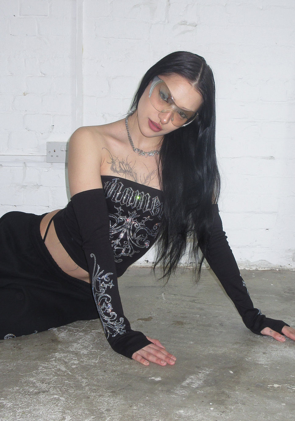 NOCTURNAL RHINESTONE THREE PIECE TUBE TOP SET BLACK (DETACHABLE SLEEVES)