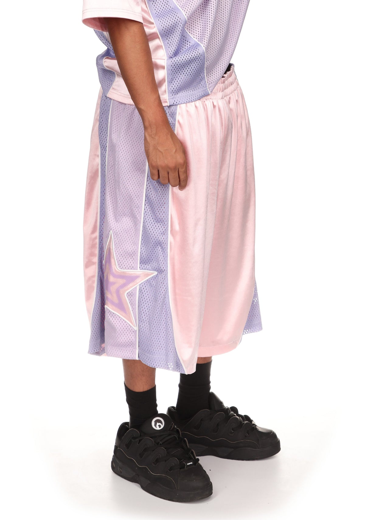 Nth ACTIVE AIRTEX MESH OVERSIZED SHORTS BABY PINK