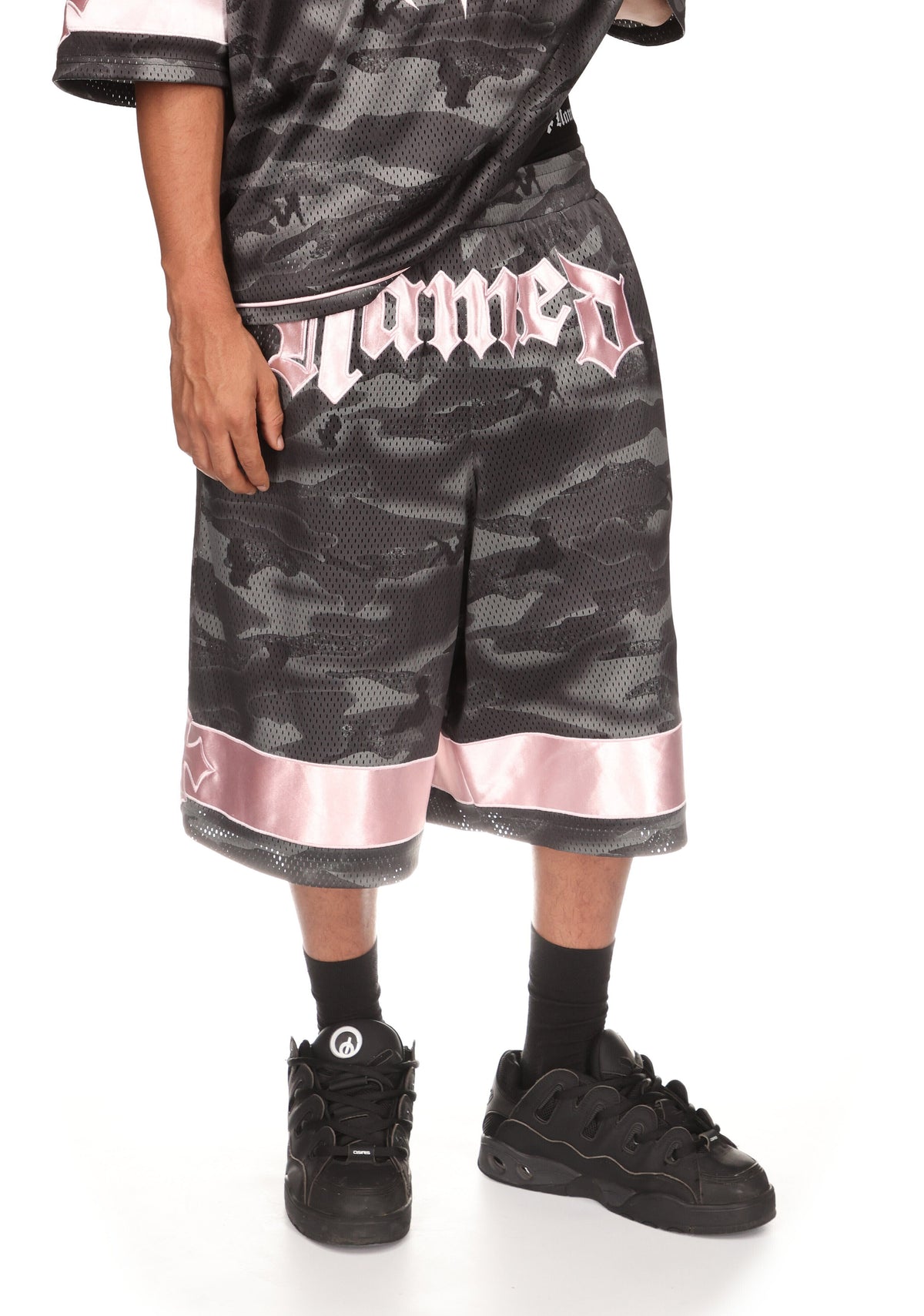 Nth ACTIVE AIRTEX MESH OVERSIZED SHORTS CAMO