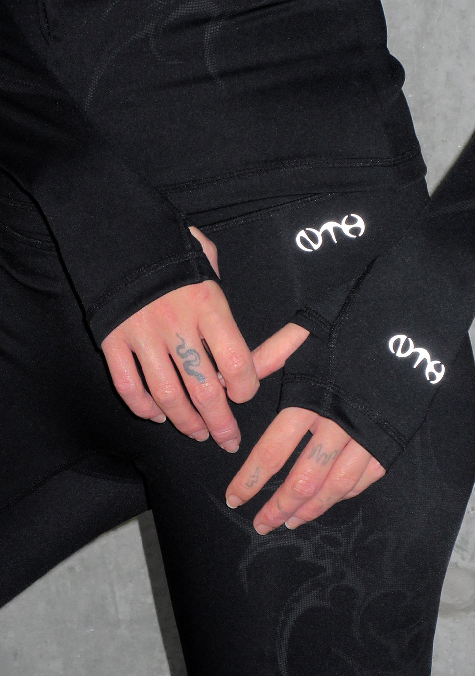 Nth ACTIVE CYBER ZIP THROUGH JACKET BLACK