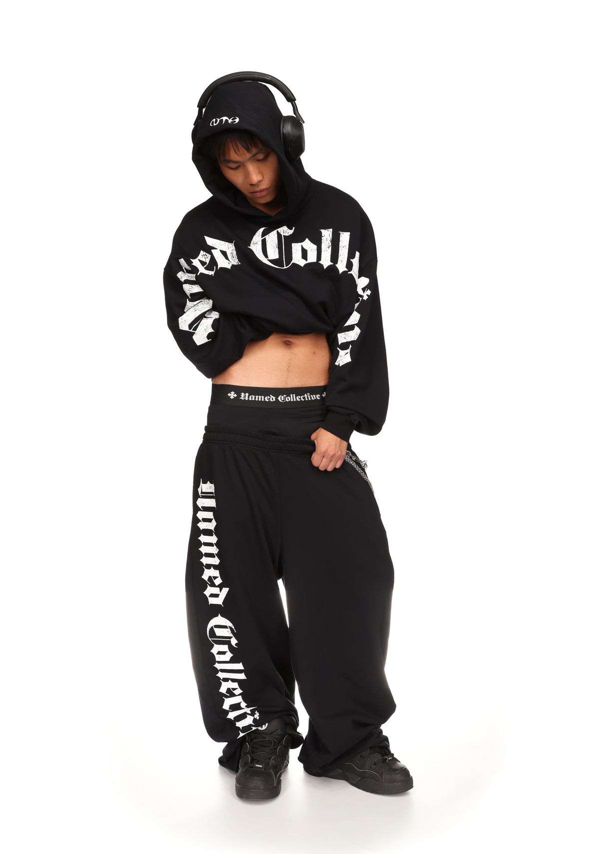 Nth ACTIVE OLD ENGLISH OVERSIZED SWEATPANTS BLACK