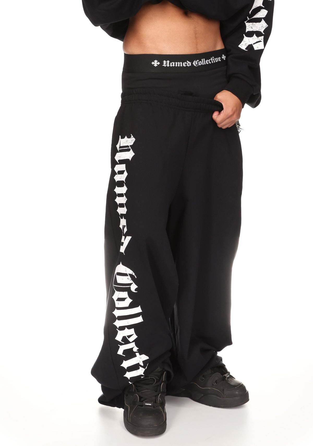 Nth ACTIVE OLD ENGLISH OVERSIZED SWEATPANTS BLACK