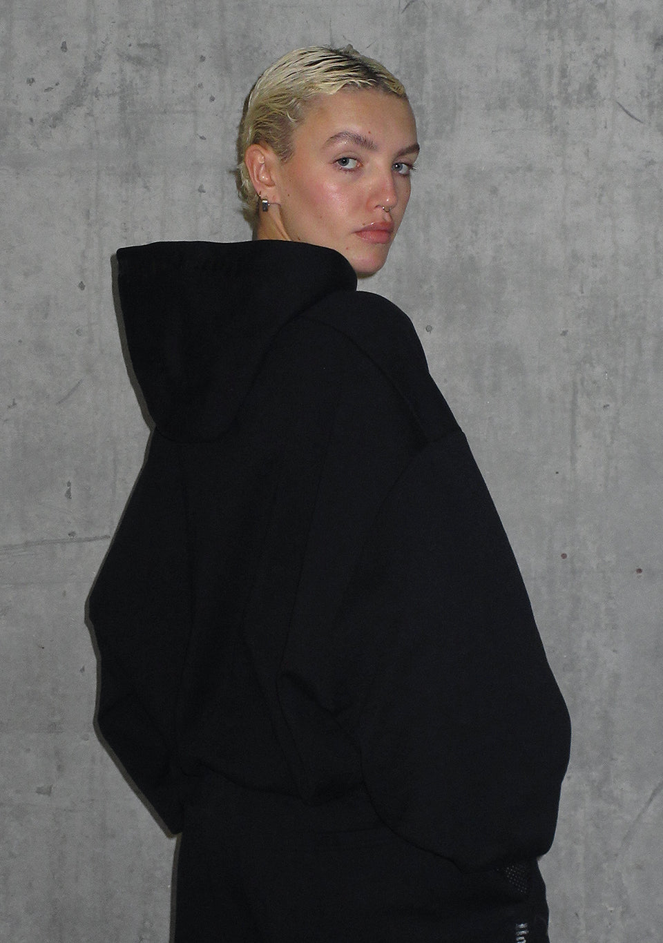 Nth ACTIVE OVERSIZED PULLOVER HOODIE BLACK