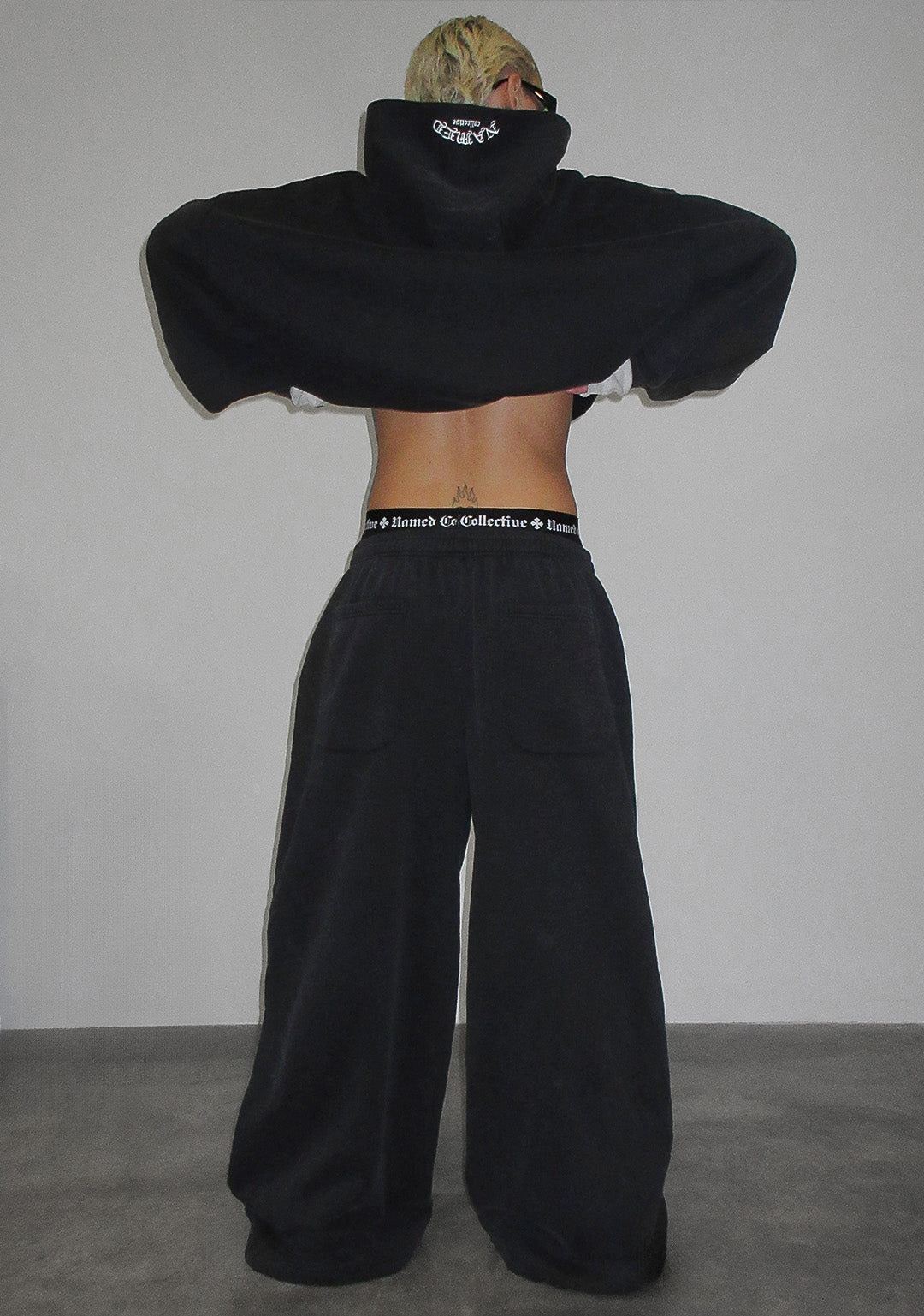 OLD ENGLISH OVERSIZED SWEATPANTS WASHED CHARCOAL