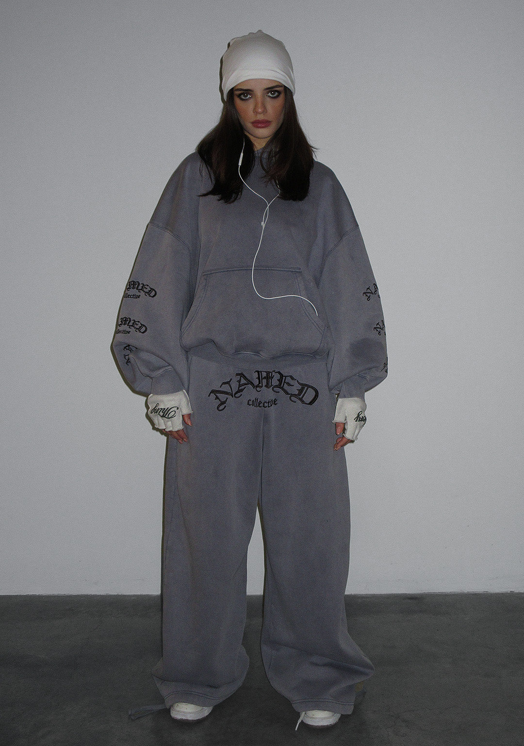 OLD ENGLISH OVERSIZED SWEATPANTS WASHED VINTAGE GREY
