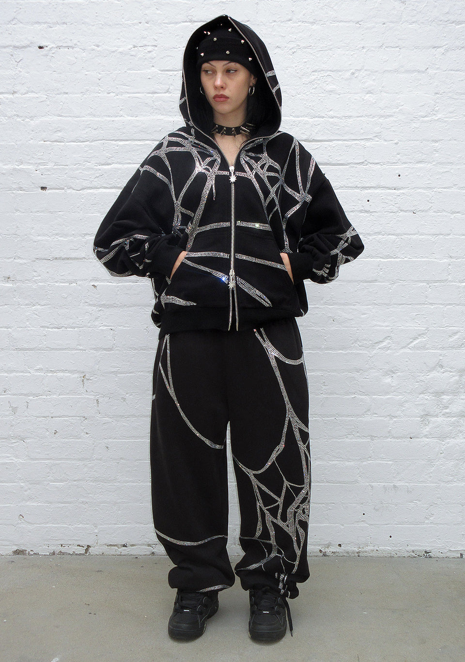 POISON RHINESTONE OVERSIZED SWEATPANTS BLACK