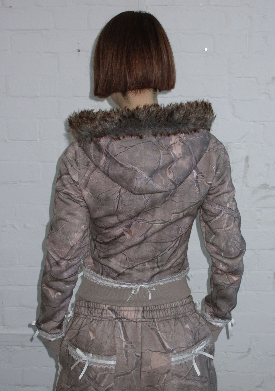 PREY FAUX FUR FITTED ZIP HOODIE TREE CAMO (DETACHABLE FUR)
