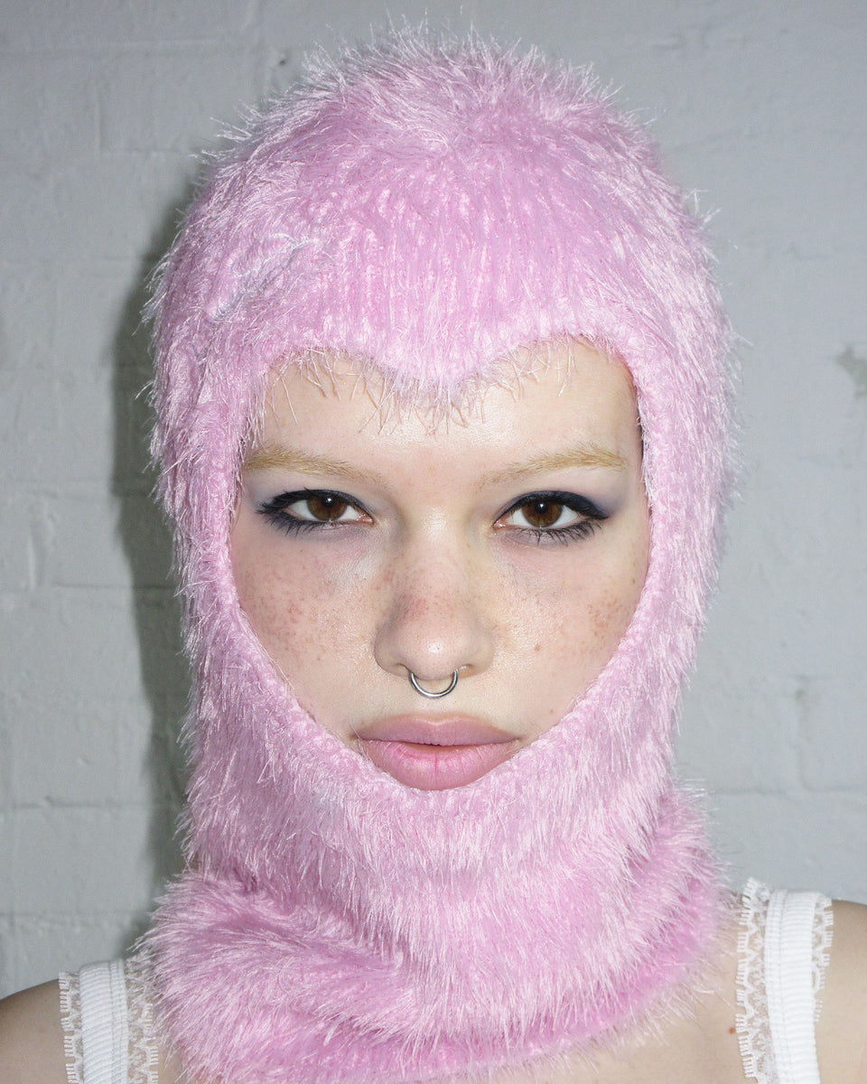 PREY FLUFFY KNIT HEART BALACLAVA BABY PINK