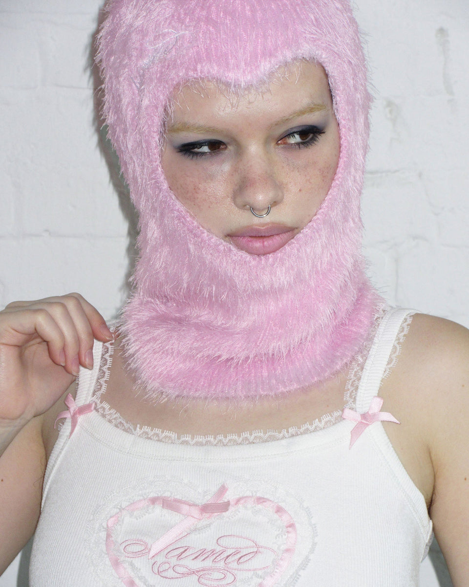 PREY FLUFFY KNIT HEART BALACLAVA BABY PINK