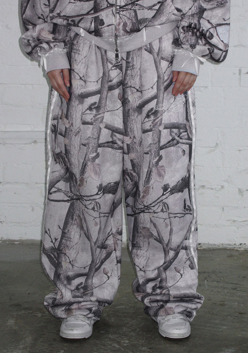 PREY OVERSIZED SWEATPANTS SNOW
