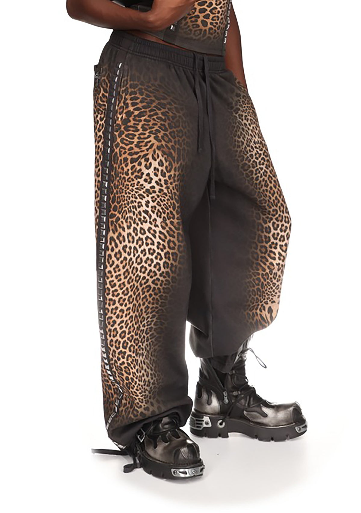 RUMOUR STUDDED OVERSIZED SWEATPANTS LEOPARD