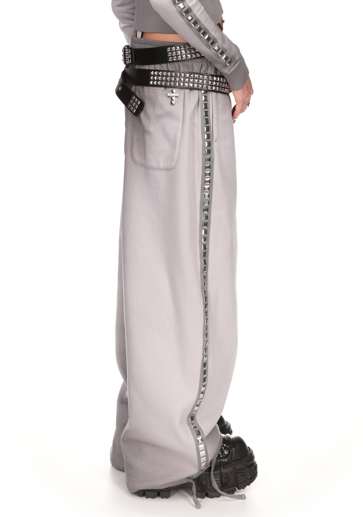 RUMOUR STUDDED OVERSIZED SWEATPANTS GRADIENT GREY