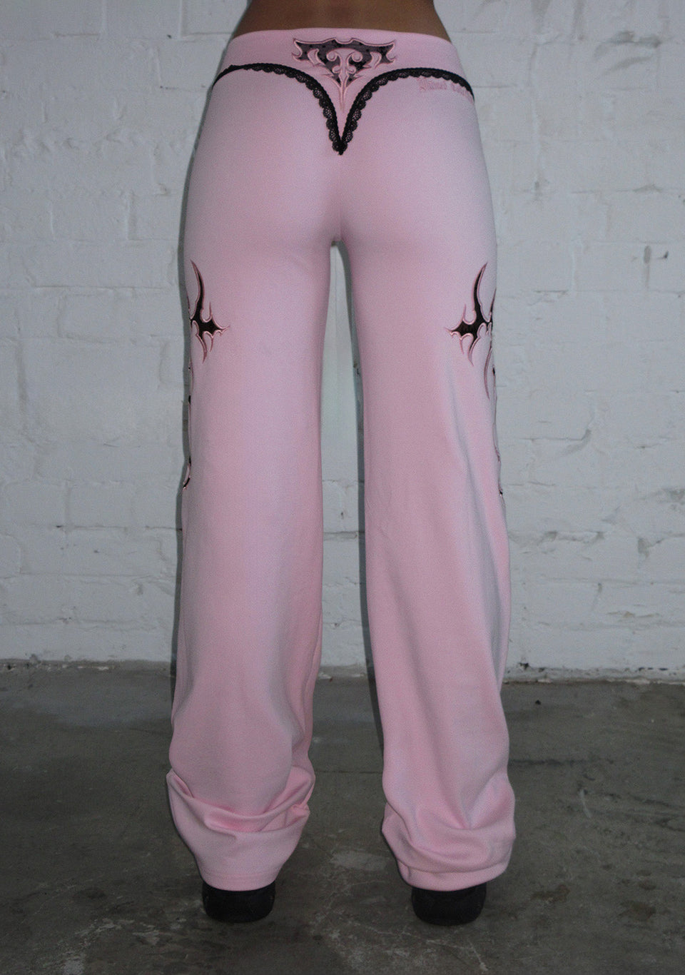 SINNER LACE CUT OUT SCULPT STRETCH PANTS BABY PINK