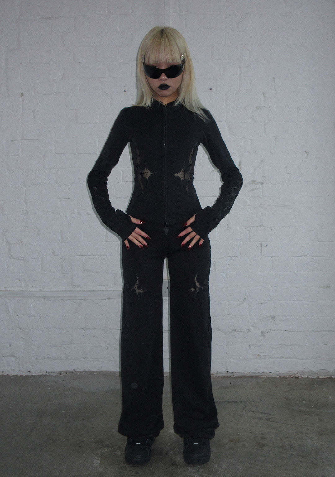SINNER LACE CUT OUT SCULPT STRETCH PANTS BLACK