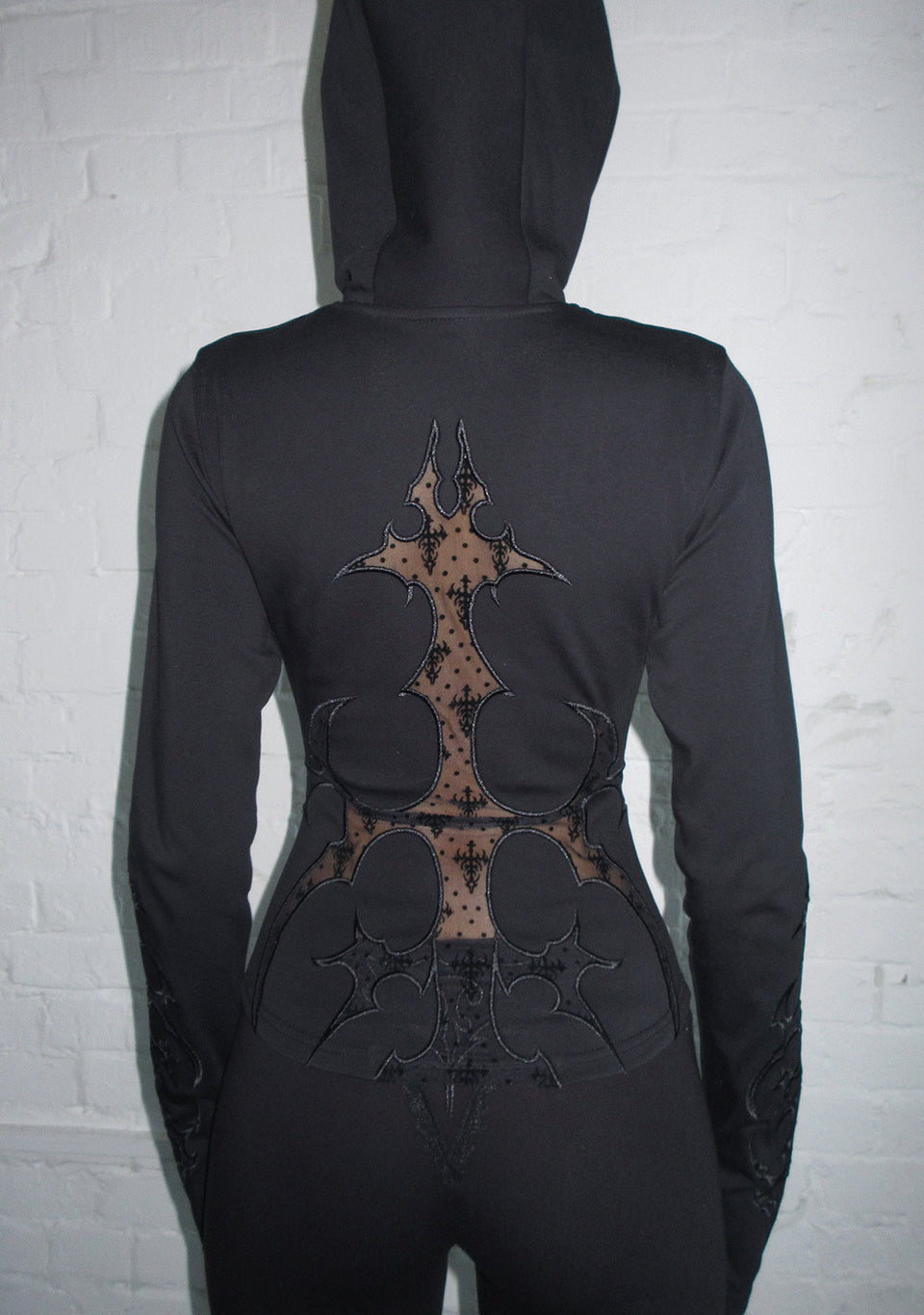 SINNER LACE CUT OUT SCULPT STRETCH ZIP HOODIE BLACK