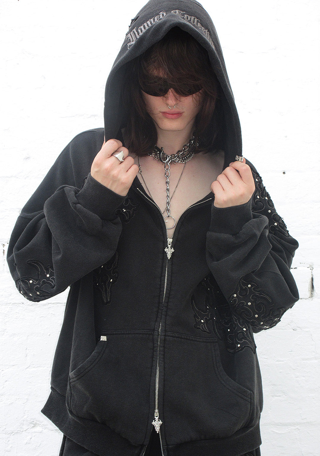 SINNER STUDDED ZIP HOODIE BLACK VINTAGE WASH