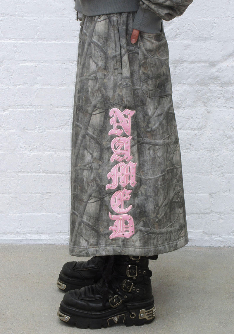 SPOILT OVERSIZED SWEATSHORTS TREE CAMO