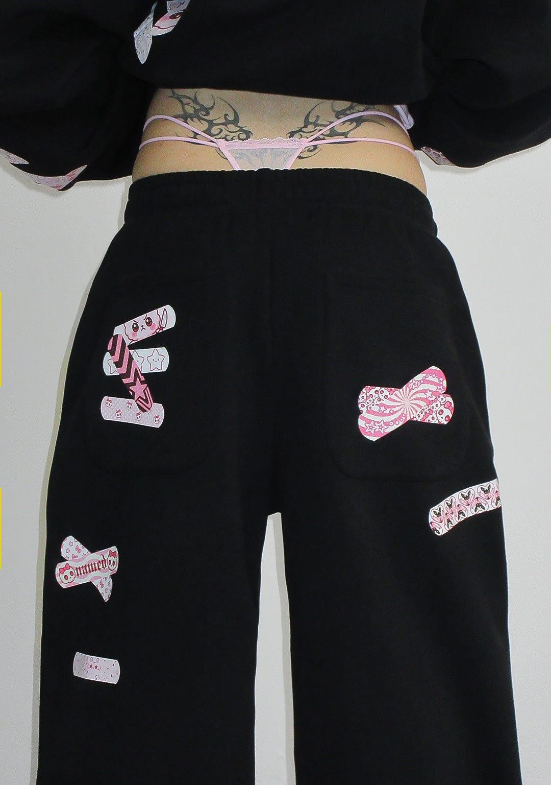 STITCH TEDDY OVERSIZED SWEATPANTS BLACK