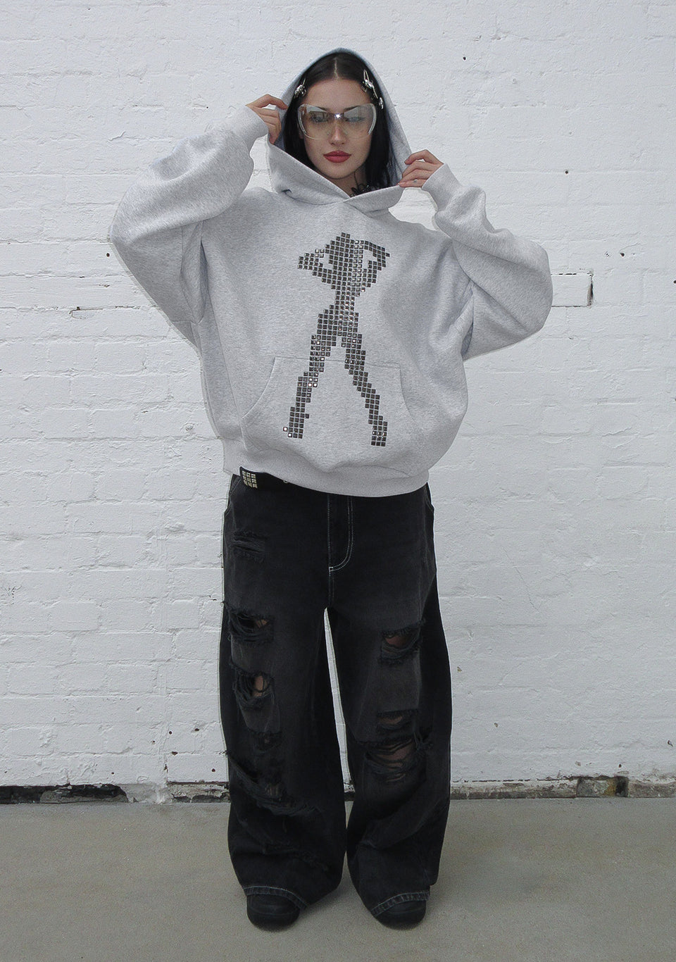 STRANGERS STUDDED SILHOUETTE PULLOVER HOODIE GREY MARL