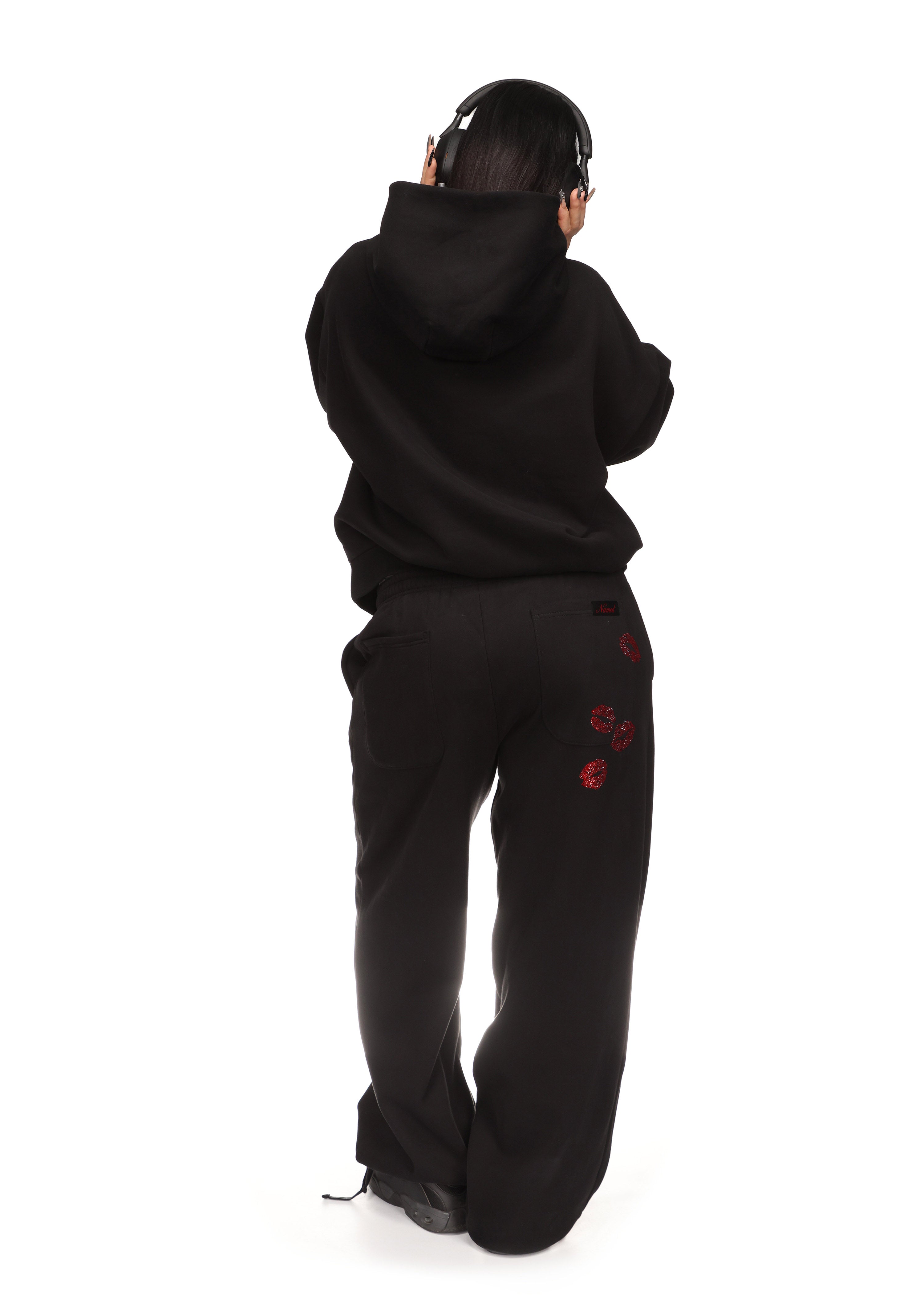 Tease Rhinestone Kiss Pullover Hoodie Black – NAMED COLLECTIVE®