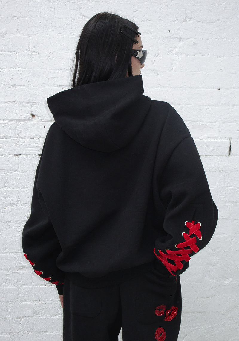 TEASE RHINESTONE LIPS PULLOVER HOODIE BLACK