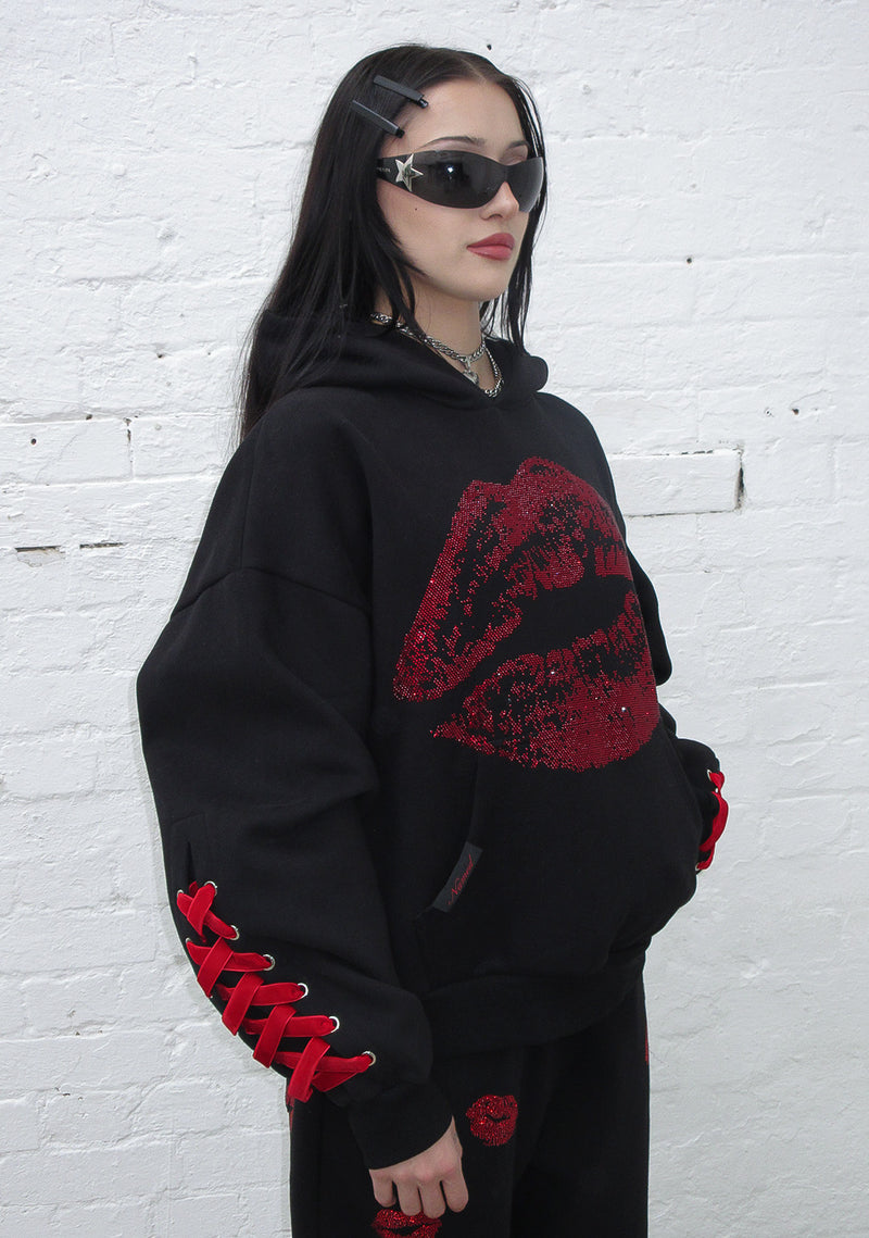 TEASE RHINESTONE LIPS PULLOVER HOODIE BLACK