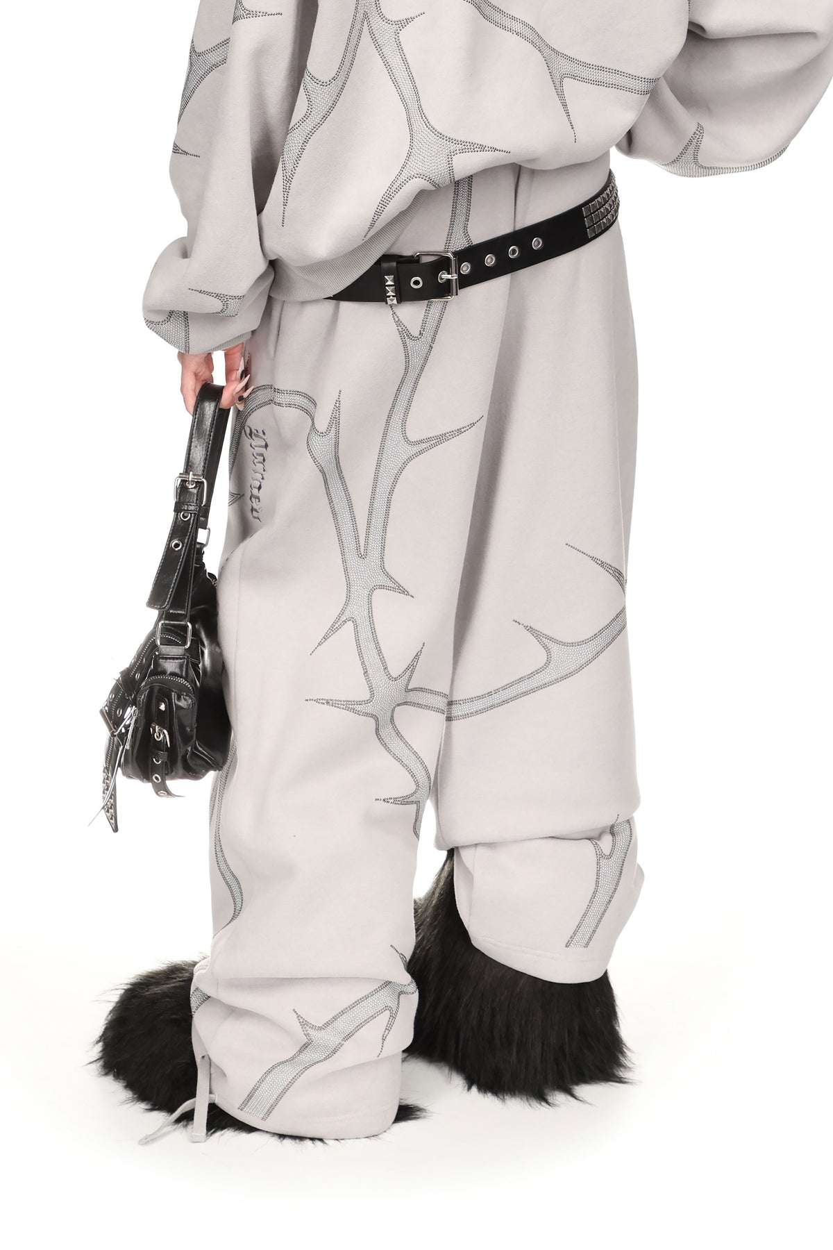 THORN STUDDED OVERSIZED SWEATPANTS SMOKE GREY