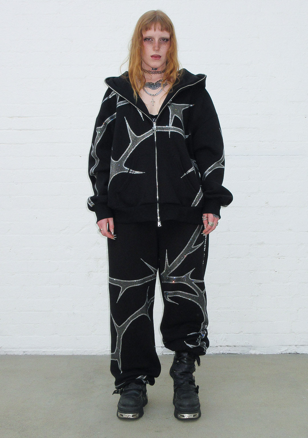THORN RHINESTONE SWEATPANTS BLACK