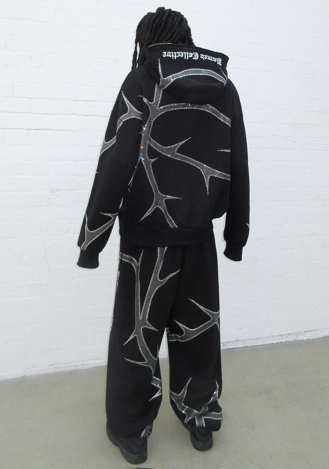 THORN RHINESTONE SWEATPANTS BLACK