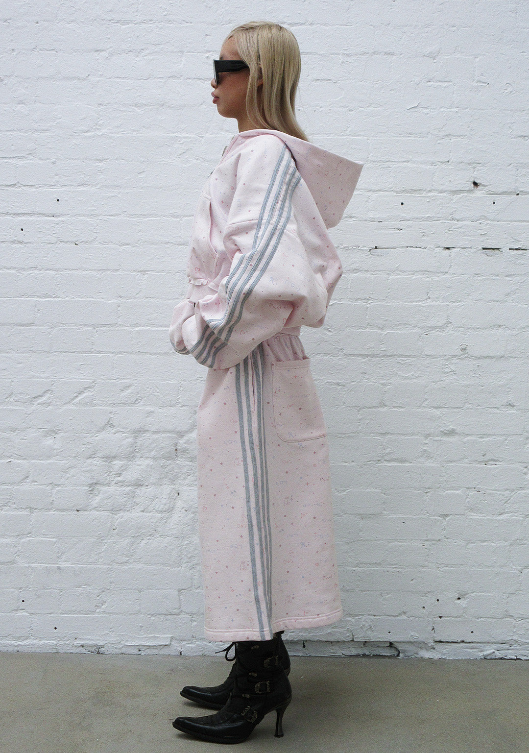 MALFUNCTION SPORTY CROP ZIP HOODIE BABY PINK