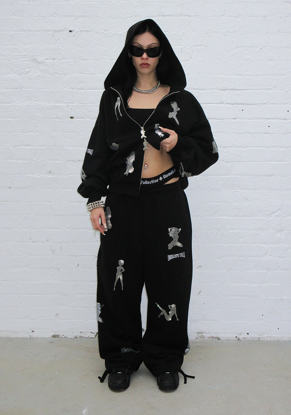 UNREALISTIC IDEALS RHINESTONE OVERSIZED SWEATPANTS BLACK
