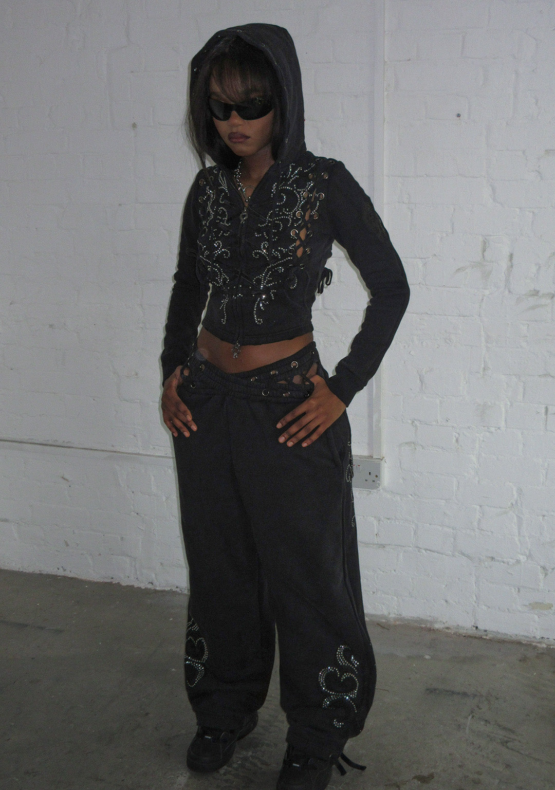 VENDETTA LACE UP OVERSIZED SWEATPANTS BLACK VINTAGE WASH
