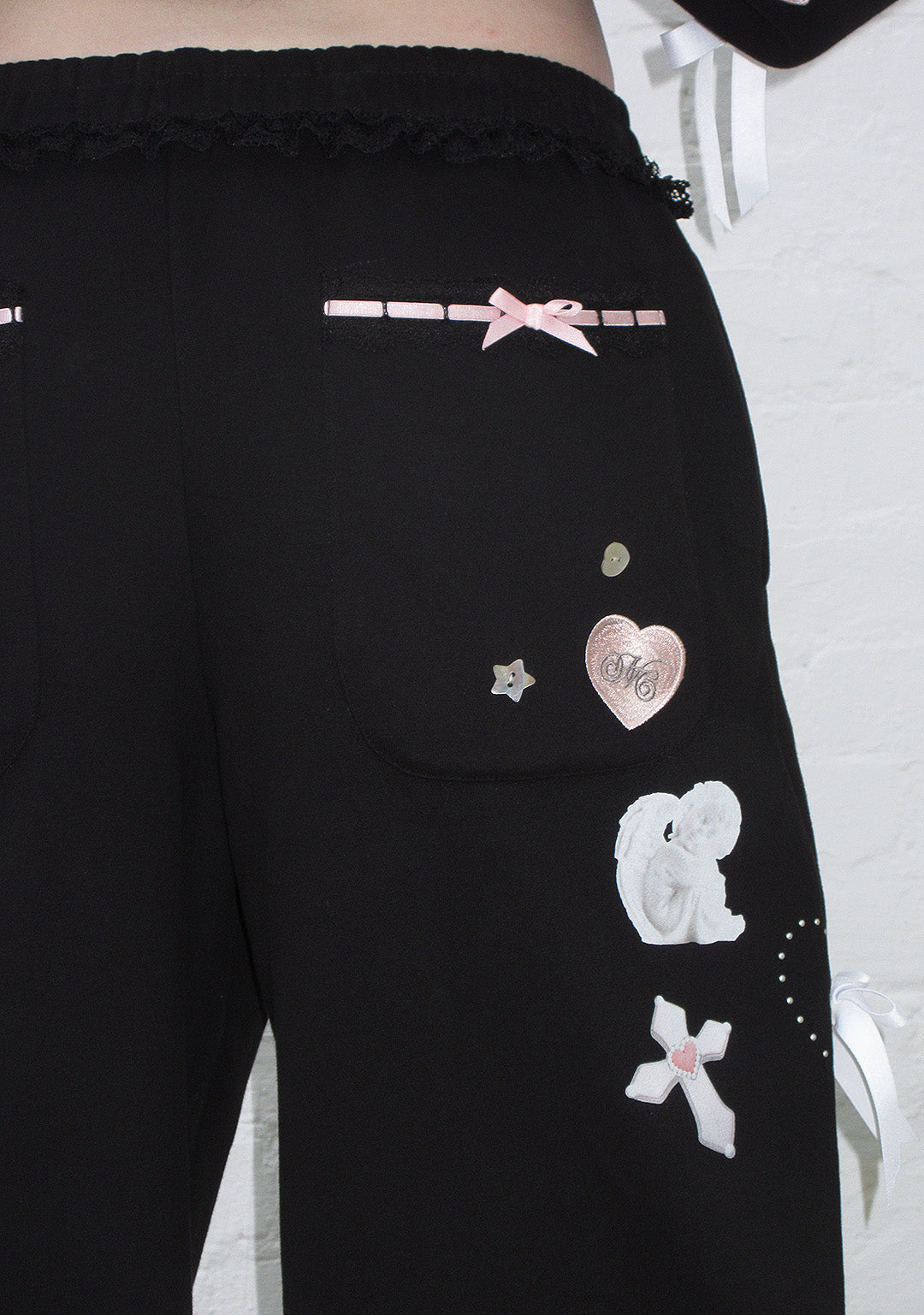 WHISPER OVERSIZED SWEATPANTS BLACK