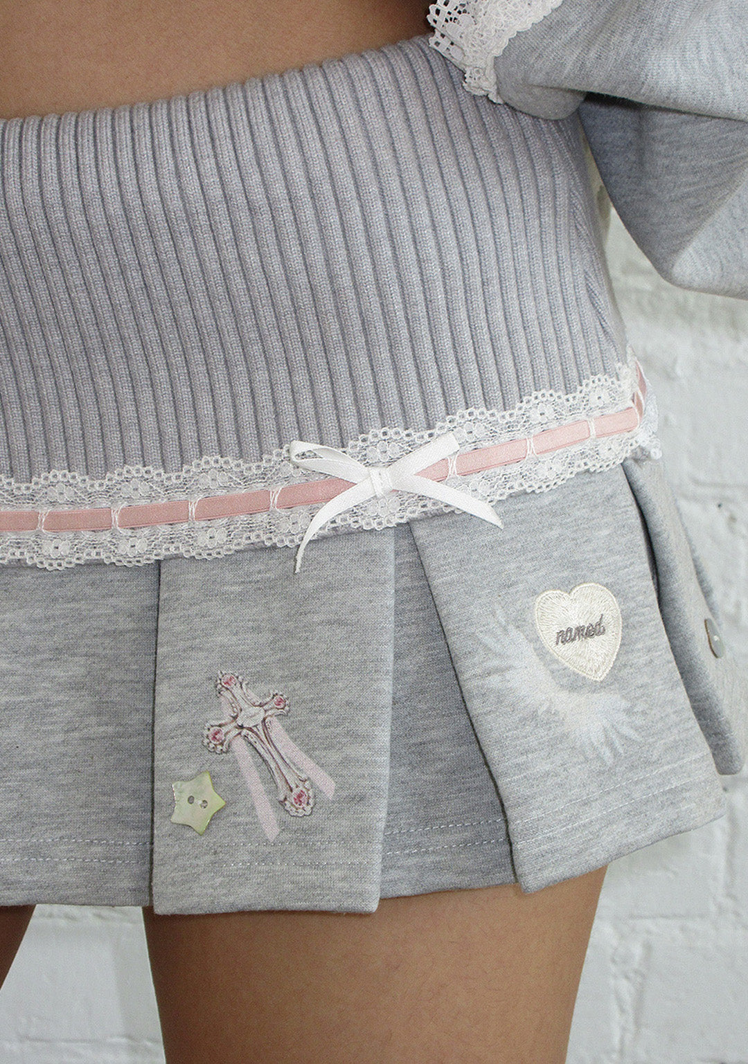 WHISPER PLEATED MINI SKIRT GREY MARL